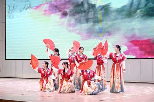 2025年5月13日郑州市第五高级中学社团嘉年华暨第二届科创文化节《舞动青春》节目